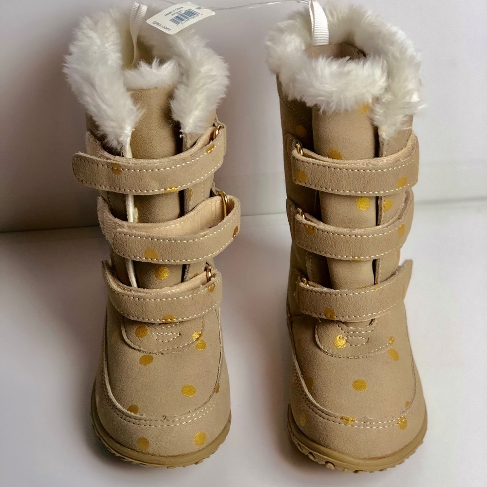 NEW Gap Fur Lined Boots